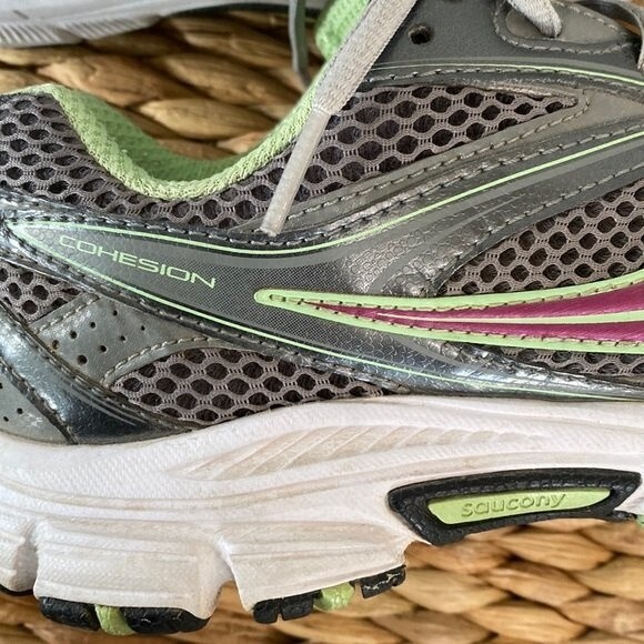 Saucony Cohesion XT-600 Athletic Running Shoes Performance Wear Lime Green Pink - Picture 11 of 12